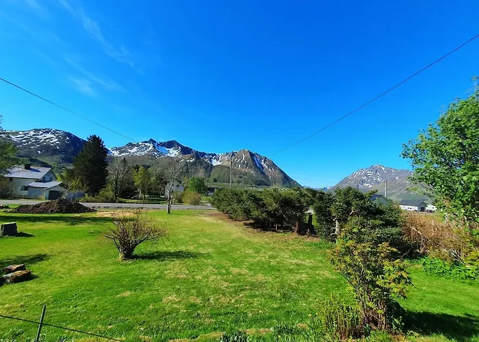 By Fjords And Mountains, Pictures Coming Appartement *