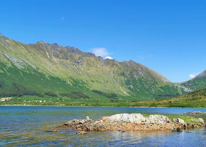 By Fjords And Mountains, Pictures Coming Sydalen